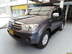 Toyota Fortuner 2.7L AT 2700CC 4X4