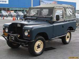 Land Rover Santana