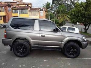 Toyota Prado SUMO MT 2.7 3P