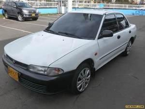 Mitsubishi Lancer GL MT 1300CC