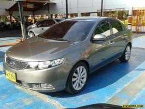 Kia Cerato Forte 1.6 MT 1600CC 2AB ABS