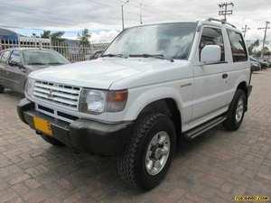 Mitsubishi Montero HARD TOP V11 MT 2400CC 3P AA