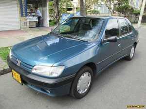 Peugeot 306 SR MT 1800CC 8V 4P