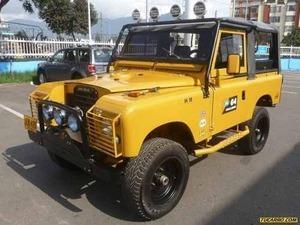 Land Rover Santana