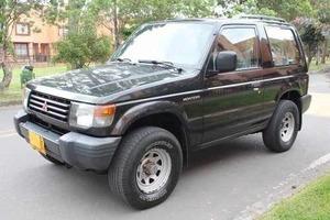 Mitsubishi Montero V11 MT 2400CC 3P AA