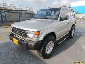 Mitsubishi Montero 2.4 MT 2400CC 3P