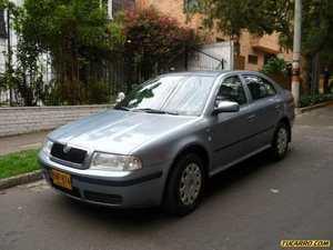 Skoda Octavia Ambiente MT 1600CC