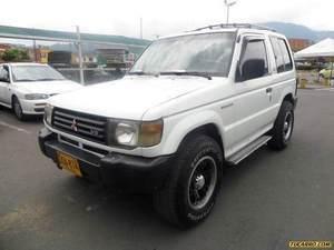 Mitsubishi Montero V13 MT 3000CC 3P