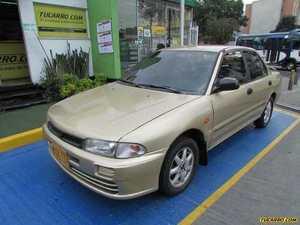 Mitsubishi Lancer GL MT 1300CC