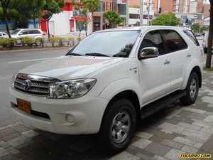 Toyota Fortuner URBANA AT 2700CC AA AB ABS