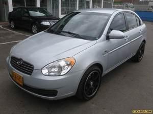 Hyundai Accent GLS MT 1500CC 4P