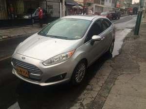 Ford Fiesta TITANIUM AT 1600CC