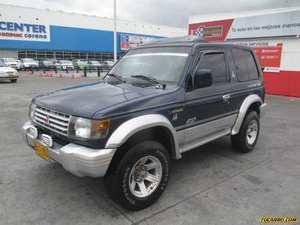 Mitsubishi Montero 2.4 MT 2400CC 3P