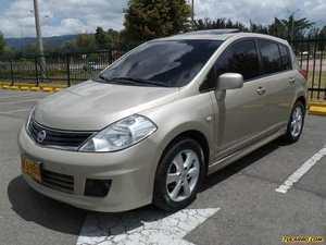 Nissan Tiida Premium