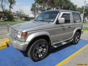 Mitsubishi Montero HARD TOP V11 MT 2400CC 3P AA