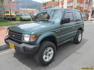 Mitsubishi Montero 2.4 MT 2400CC 3P