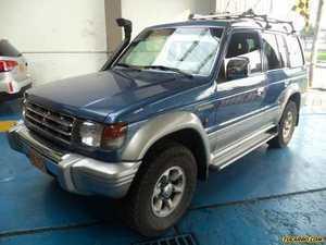 Mitsubishi Montero V43 WAGON MT 3000CC 5P AA