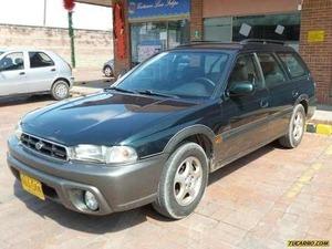 Subaru Outback 2.5 AWD MT 2500CC SW