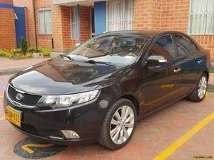 Kia Cerato Forte 1.6 MT 1600CC 2AB