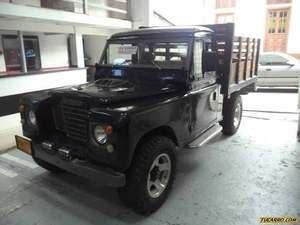 Land Rover Santana