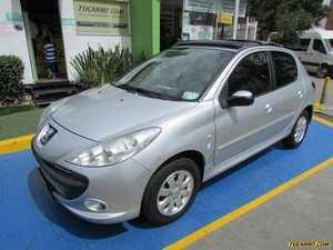 Peugeot 207 COMPACT MT 1400CC 5P