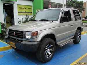 Mitsubishi Montero 2.4 MT 2400CC 3P