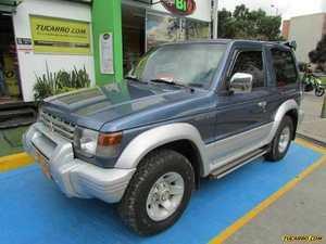 Mitsubishi Montero HARD TOP V11 MT 2400CC 3P AA