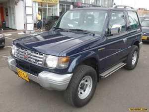 Mitsubishi Montero V13 MT 3000CC 3P