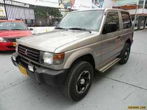 Mitsubishi Montero 2.4 MT 2400CC 3P