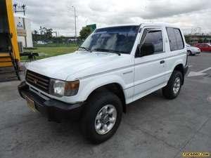 Mitsubishi Montero HARD TOP V11 MT 2400CC 3P AA