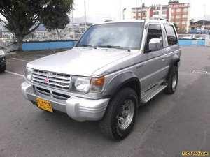 Mitsubishi Montero HARD TOP MT 3000CC 6V