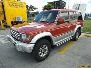 Mitsubishi Montero V43 WAGON MT 3000CC 5P AA