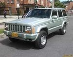 Jeep Cherokee LAREDO AT 4000CC