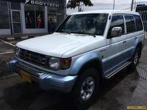 Mitsubishi Montero MULTI WAGON V6 MT 3000CC