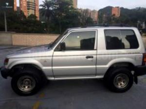 Mitsubishi Montero Hard Top 2.4