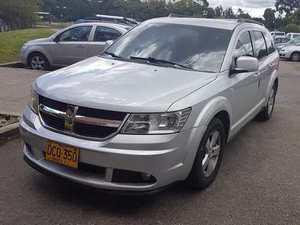 Dodge Journey SXT AT 2700CC 7 PSJ 4X2