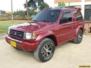 Mitsubishi Montero HARD TOP MT 3000CC 6V