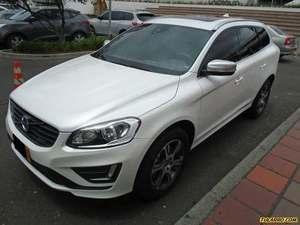 Volvo XC60 T6 AWD R-DESING AT 3000CC 4X4