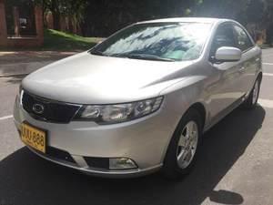 Kia Cerato Forte 1.6 MT 1600CC 2AB ABS