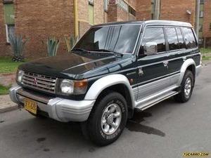 Mitsubishi Montero HARD TOP MT 3000CC 6V