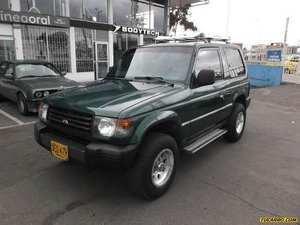 Mitsubishi Montero V11 MT 2400CC 3P AA