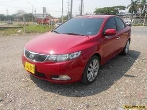 Kia Cerato Forte 2.0 AT 2000CC 2AB ABS CT