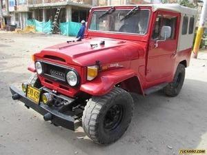 Toyota FJ 40