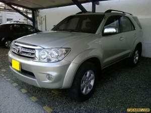 Toyota Fortuner SR5 AT 4000CC 4X4