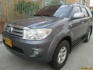 Toyota Fortuner 2.7L AT 2700CC 4X4