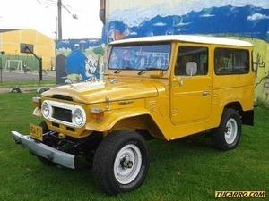 Toyota FJ land cruiser