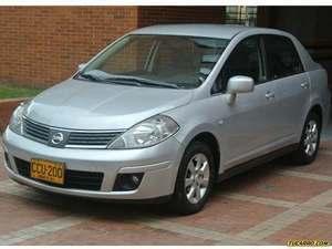 Nissan Tiida Premium