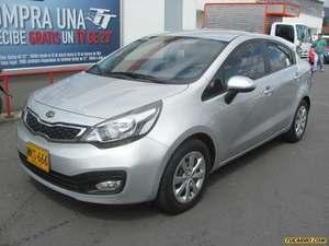 Kia Rio SPICE MT 1400 CC 4P