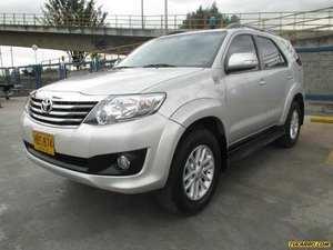 Toyota Fortuner 2.7L AT 2700CC 4X2