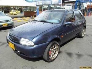 Ford Fiesta LX MT 1200CC 5P